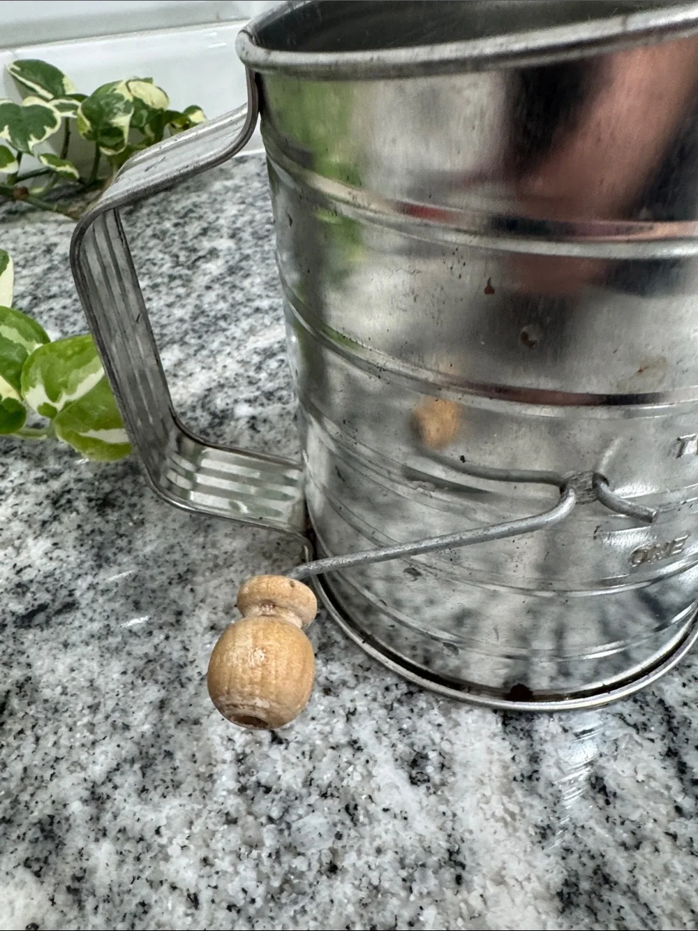 Vintage Stainless Steel Flour Sifter | 3-Cup Capacity with Wooden Knob Crank